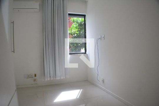 Quarto 1 de apartamento para alugar com 3 quartos, 100m² em Caminho das Árvores, Salvador