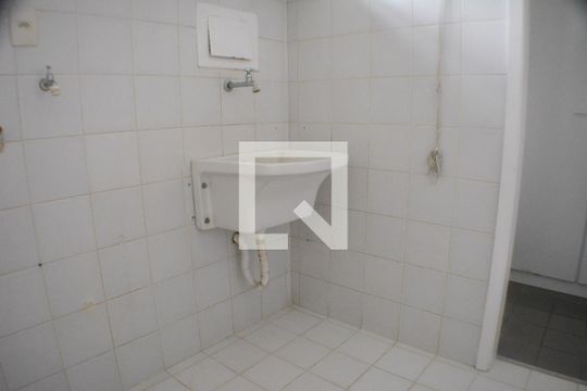 Área de Serviço de apartamento para alugar com 3 quartos, 100m² em Caminho das Árvores, Salvador