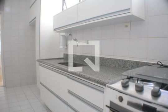 Cozinha de apartamento para alugar com 3 quartos, 100m² em Caminho das Árvores, Salvador