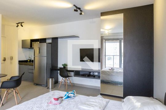 Sala/Quarto de kitnet/studio para alugar com 1 quarto, 36m² em Perdizes, São Paulo