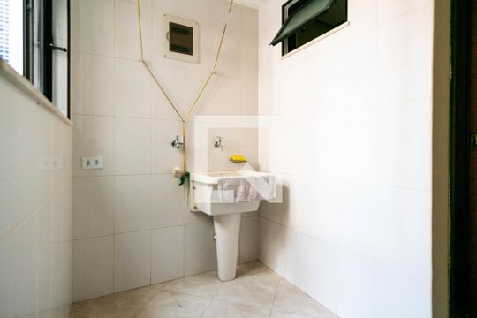 Área de Serviço de casa à venda com 3 quartos, 188m² em Conjunto Residencial Novo Pacaembu, São Paulo