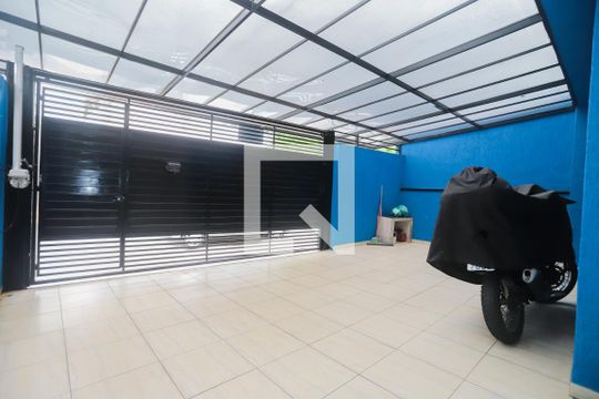 Garagem de casa à venda com 5 quartos, 400m² em Vila Anglo Brasileira, São Paulo