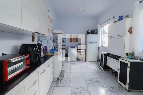 Cozinha de casa à venda com 5 quartos, 400m² em Vila Anglo Brasileira, São Paulo