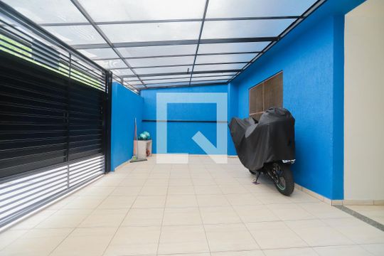 Garagem de casa à venda com 5 quartos, 400m² em Vila Anglo Brasileira, São Paulo