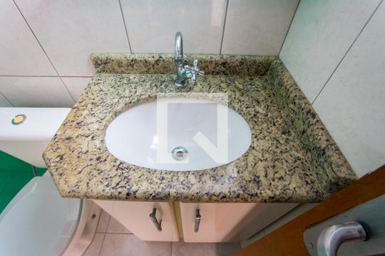 Banheiro do quarto 1 de apartamento para alugar com 2 quartos, 130m² em Vila Pires, Santo André