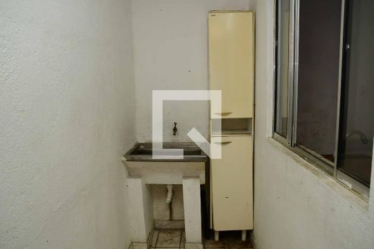 Área de Serviço de casa para alugar com 1 quarto, 35m² em Jardim do Engenho, Cotia