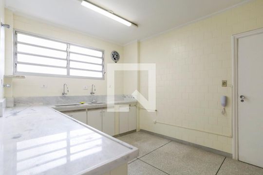 Cozinha de apartamento à venda com 4 quartos, 256m² em Morro dos Ingleses, São Paulo