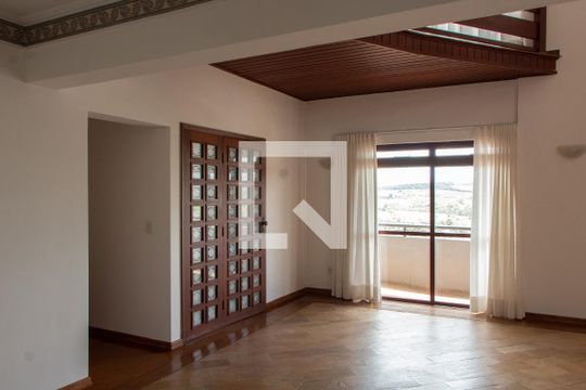 SALA de apartamento à venda com 4 quartos, 296m² em Jardim das Paineiras, Campinas