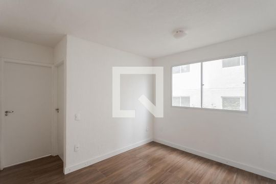 Apartamento à venda com 2 quartos, 44m² em Protásio Alves, Porto Alegre