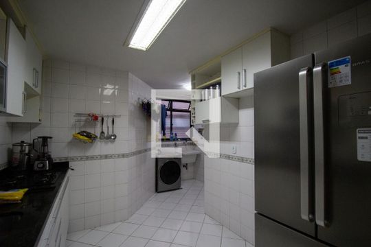 Cozinha de apartamento à venda com 3 quartos, 107m² em Recreio dos Bandeirantes, Rio de Janeiro