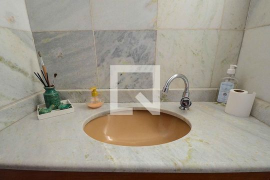 Lavanderia (Torneira) de apartamento à venda com 4 quartos, 180m² em Jardim Guanabara, Rio de Janeiro