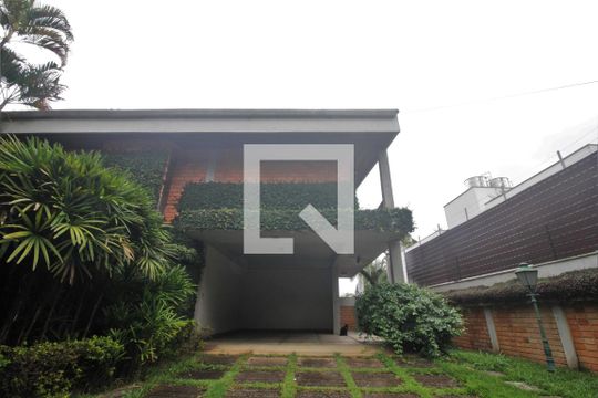 Fachada de casa à venda com 6 quartos, 650m² em Cidade Jardim, São Paulo