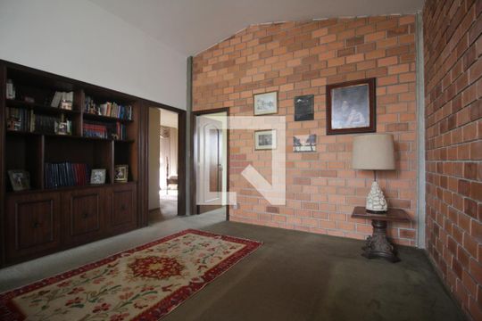 Corredor de casa à venda com 6 quartos, 650m² em Cidade Jardim, São Paulo