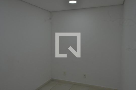 Quarto de kitnet/studio para alugar com 1 quarto, 30m² em Jacarepaguá, Rio de Janeiro