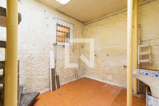 Lavanderia de casa para alugar com 2 quartos, 160m² em Vila Guarani (z Sul), São Paulo