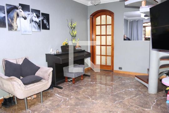 Sala de casa à venda com 3 quartos, 197m² em Parque Vitoria, São Paulo