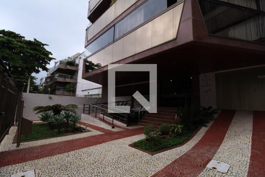 Fachada de apartamento à venda com 3 quartos, 334m² em Recreio dos Bandeir, Rio de Janeiro