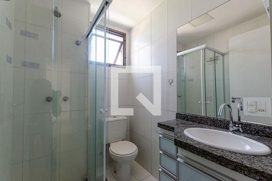 Banheiro da Suíte de apartamento à venda com 3 quartos, 67m² em Centro, Niterói