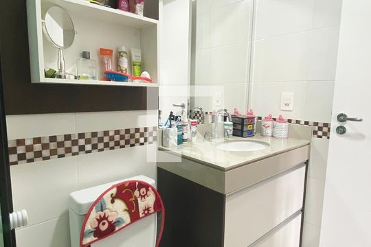 Banheiro da Suíte 2 de apartamento à venda com 2 quartos, 105m² em Bethaville I, Barueri
