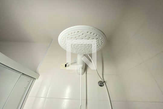 Chuveiro do Banheiro de apartamento à venda com 1 quarto, 50m² em Rondônia, Novo Hamburgo