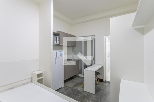 Kitnet/Studio para alugar com 1 quarto, 16m² em Bom Retiro, São Paulo