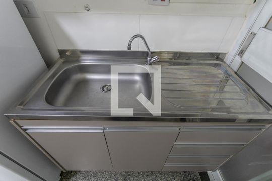 Kitnet/Studio para alugar com 1 quarto, 16m² em Bom Retiro, São Paulo