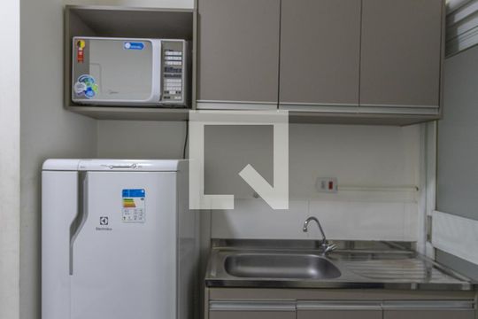 Kitnet/Studio para alugar com 1 quarto, 16m² em Bom Retiro, São Paulo