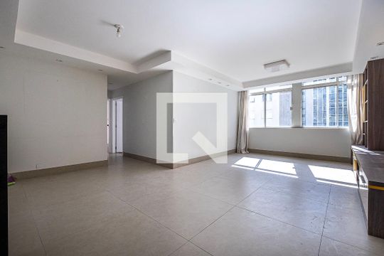 Sala de apartamento para alugar com 2 quartos, 105m² em Cerqueira César, São Paulo