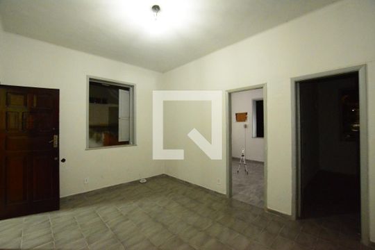 Sala de apartamento para alugar com 2 quartos, 56m² em Olaria, Rio de Janeiro