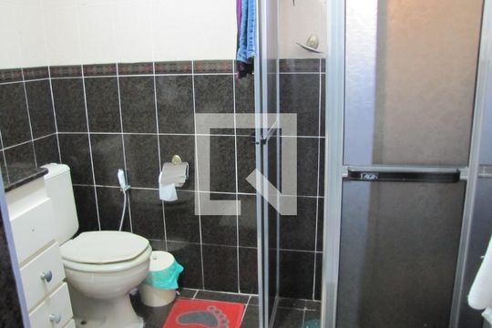 Banheiro da Suíte de casa à venda com 4 quartos, 240m² em Vila Pierina, São Paulo