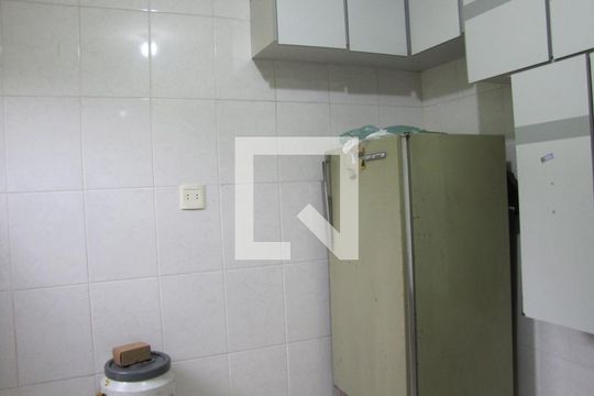 Cozinha casa 2 de casa à venda com 4 quartos, 240m² em Vila Pierina, São Paulo