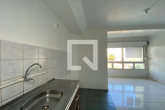 Cozinha de kitnet/studio à venda com 1 quarto, 28m² em Centro, São Leopoldo
