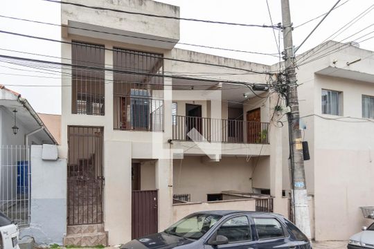 Fachada de casa para alugar com 1 quarto, 30m² em Vila Jaguara, São Paulo