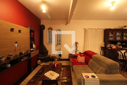 Sala de casa à venda com 4 quartos, 240m² em Vargem Pequena, Rio de Janeiro