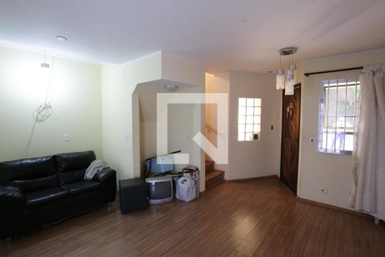 Casa de Condomínio à venda com 3 quartos, 100m² em Vila Araguaia, São Paulo