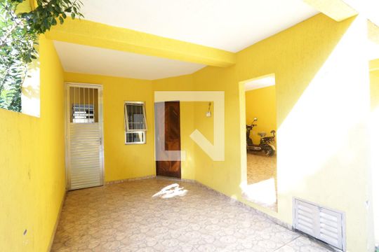 Garagem de casa de condomínio à venda com 3 quartos, 100m² em Vila Araguaia, São Paulo