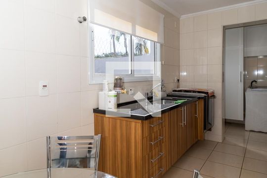 Cozinha de casa de condomínio à venda com 4 quartos, 150m² em Medeiros, Jundiaí