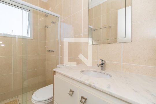 Banheiro de casa de condomínio à venda com 4 quartos, 150m² em Medeiros, Jundiaí
