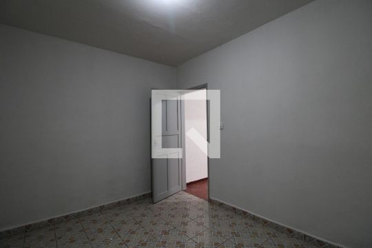 Quarto 2 de casa para alugar com 2 quartos, 110m² em Jardim São Luís, São Paulo