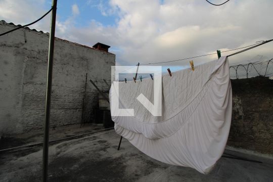 Área Externa de casa para alugar com 2 quartos, 110m² em Jardim São Luís, São Paulo