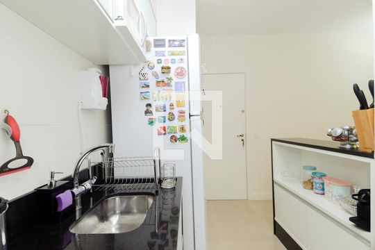 Cozinha de apartamento para alugar com 2 quartos, 60m² em Gopoúva, Guarulhos