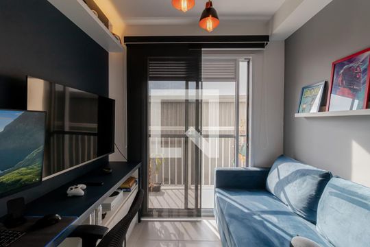 Sala de apartamento para alugar com 1 quarto, 30m² em Cambuci, São Paulo