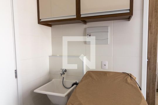 Área de Serviço de apartamento à venda com 1 quarto, 28m² em Ferreira, São Paulo