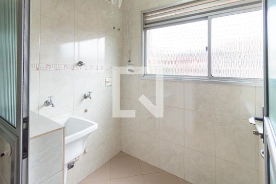 Área de serviço de apartamento para alugar com 3 quartos, 71m² em Jaguaribe, Osasco
