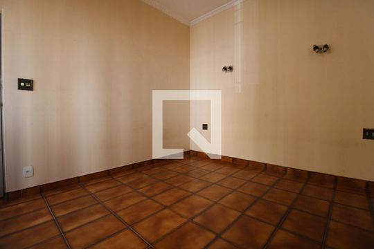 Sala de casa à venda com 3 quartos, 190m² em Taquaral, Campinas