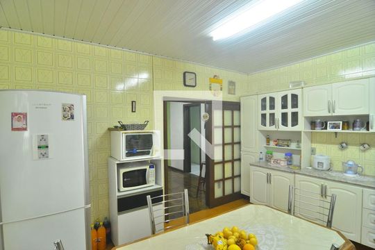 Cozinha de casa à venda com 2 quartos, 151m² em Nossa Senhora das Gracas, Canoas