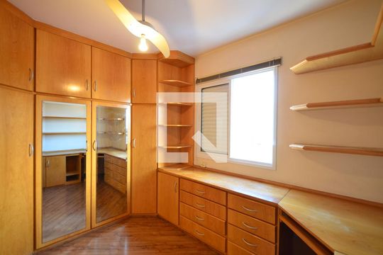 Quarto 1 de apartamento à venda com 2 quartos, 56m² em Vila Alexandria, São Paulo