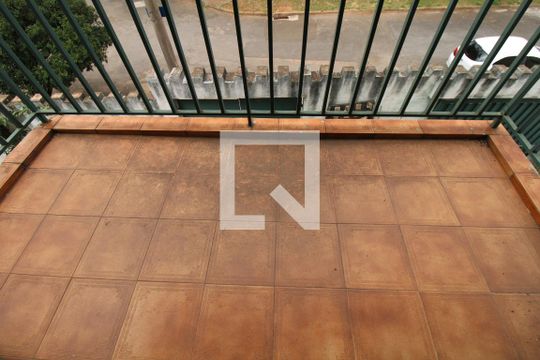 Sacada do Quarto Suíte (1º pavimento) de casa à venda com 4 quartos, 213m² em Jardim Bonfim, Campinas