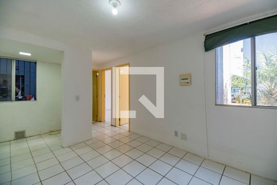 Sala  de apartamento à venda com 2 quartos, 40m² em Jardim Dona Leopoldina, Porto Alegre