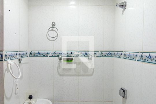 Banheiro Social de kitnet/studio à venda com 1 quarto, 23m² em Cidade Vargas, São Paulo